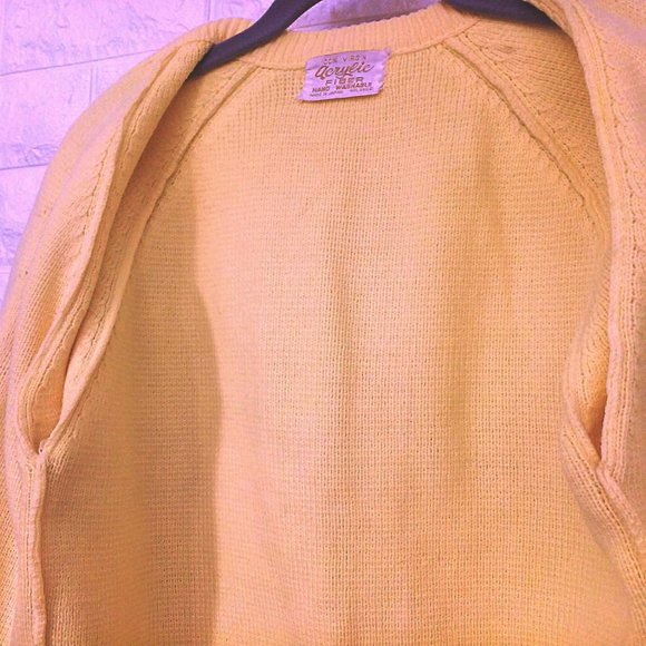 Vintage 50s-60s Cardigan Yellow Diamond Knit - Picture 12 of 13